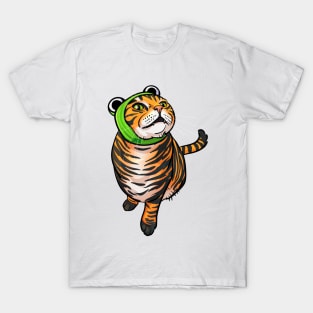 Tiger Tabby Frog Hat T-Shirt